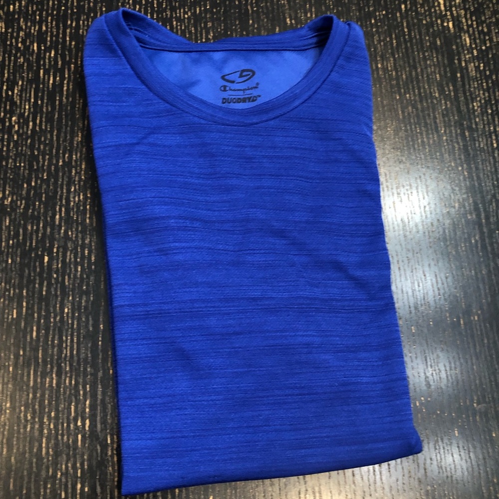 ❤️‍🔥2/$16❤️‍🔥 Champion Men’s Gym shirt (Large)